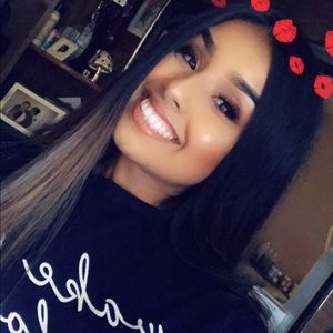 Meet your Posher, Vanessa